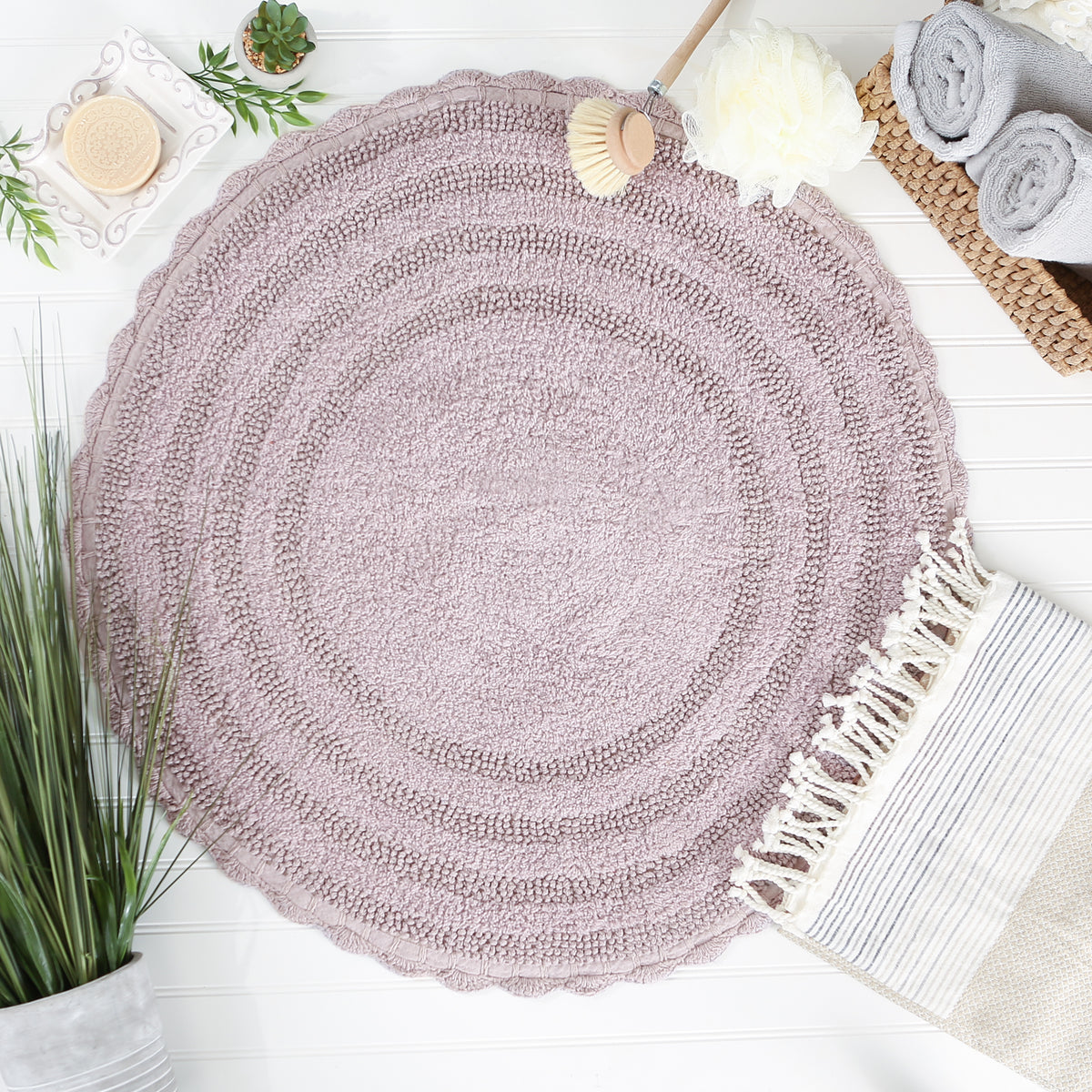 DII Stone Round Crochet Bath Mat