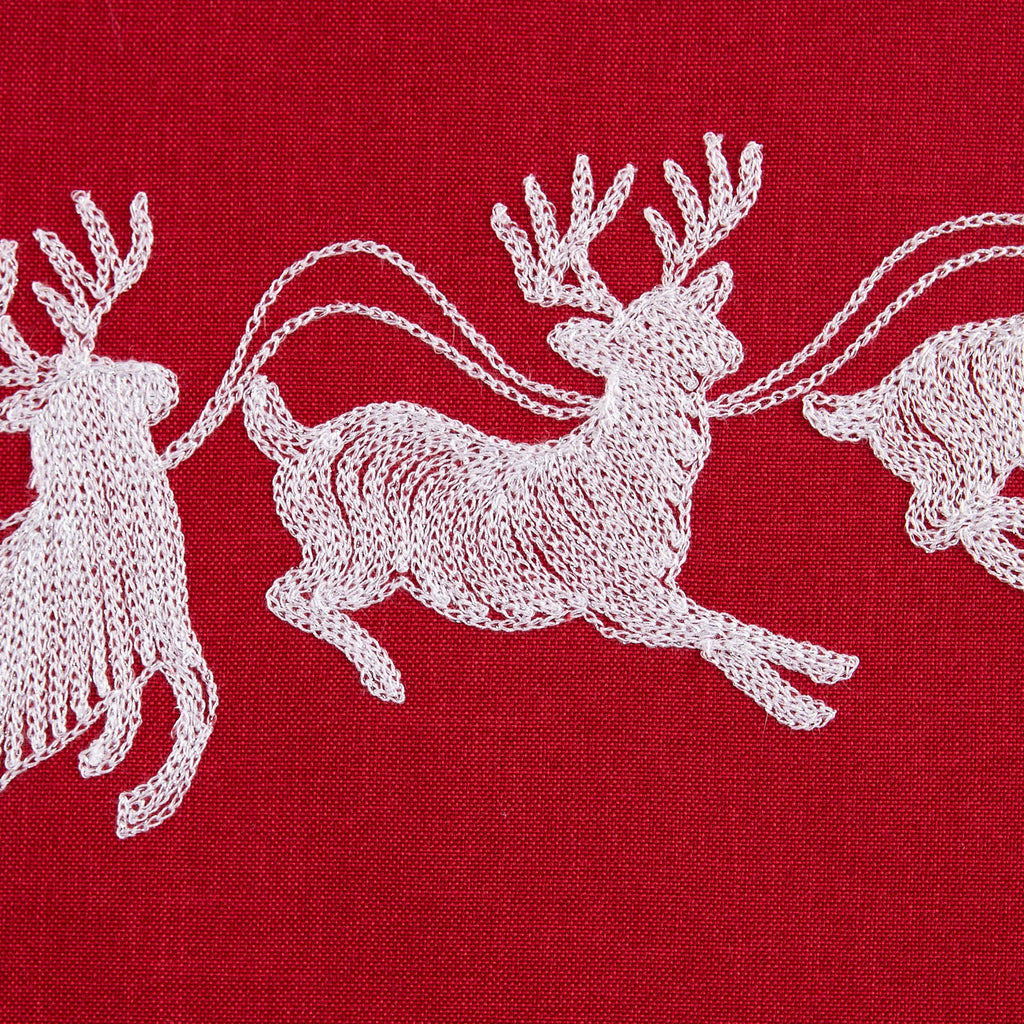 Santas Sleigh Table Throw