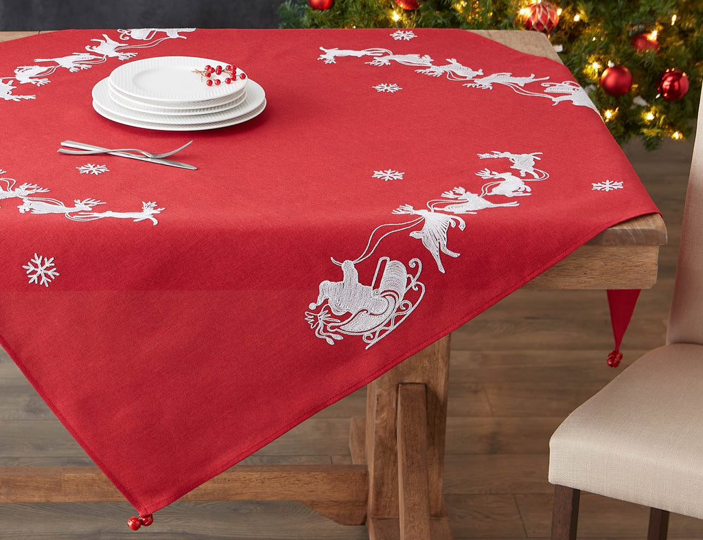 Santas Sleigh Table Throw