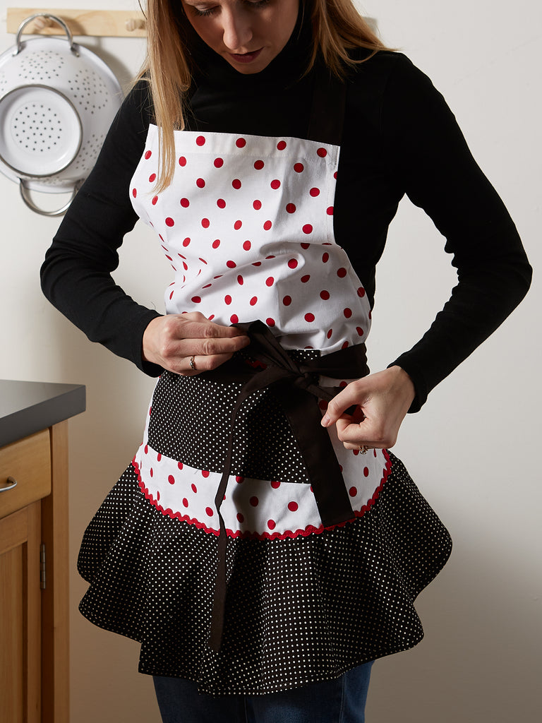 Black/Red Polka Dot Ruffle Ap