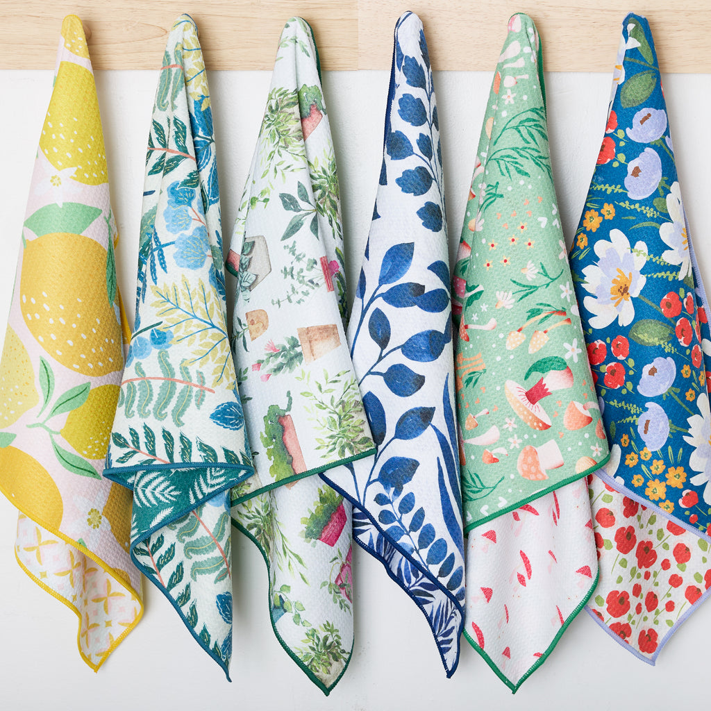 Poppy's Day Printed Microfiber Dishtowel