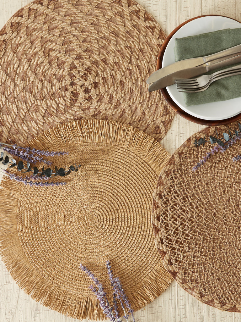 Natural Fringe Woven Polyester Round Placemat (Set of 6)