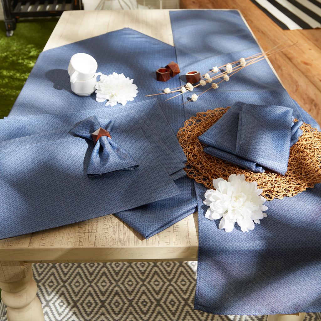 French Blue Tonal Lattice Print Outdoor Tablecloth With Zipper 60X84