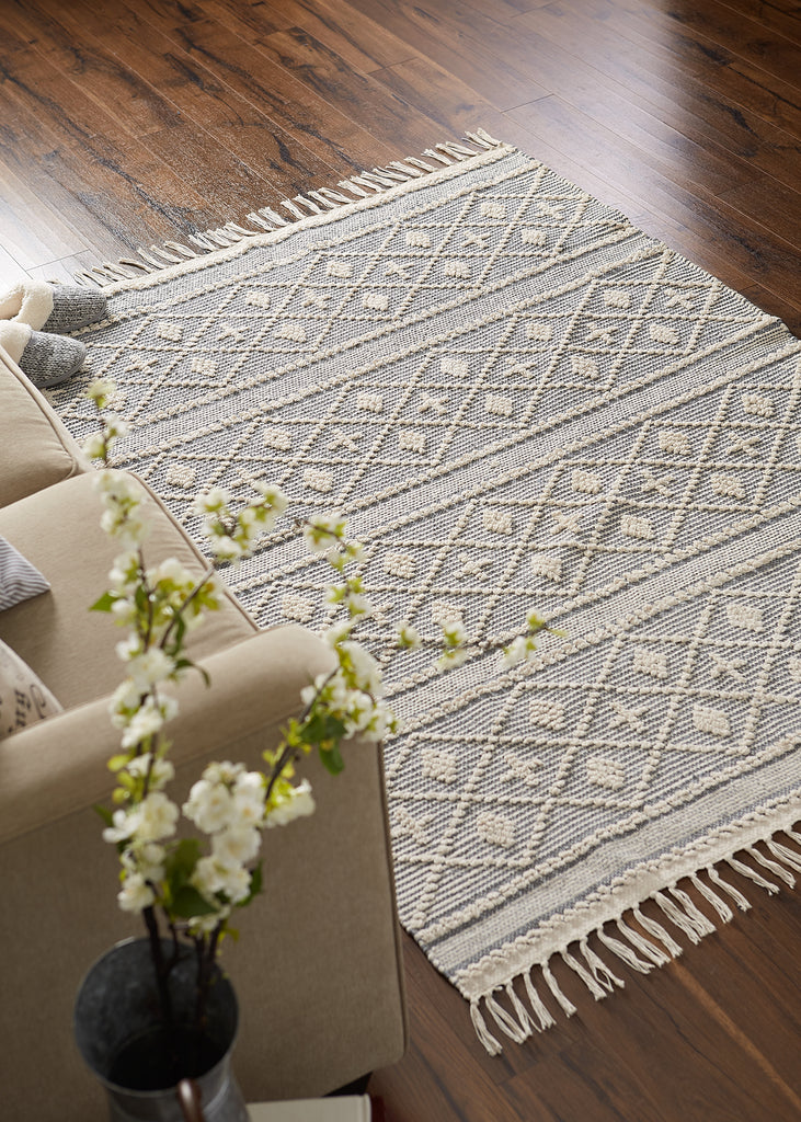 Natural And Gray Diamond Textured Hand-Loomed Rug 4X6 Ft