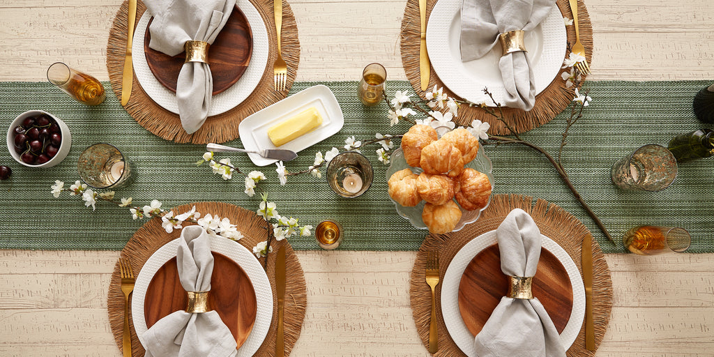 Artichoke Variegated Fringe Table Runner 13x72