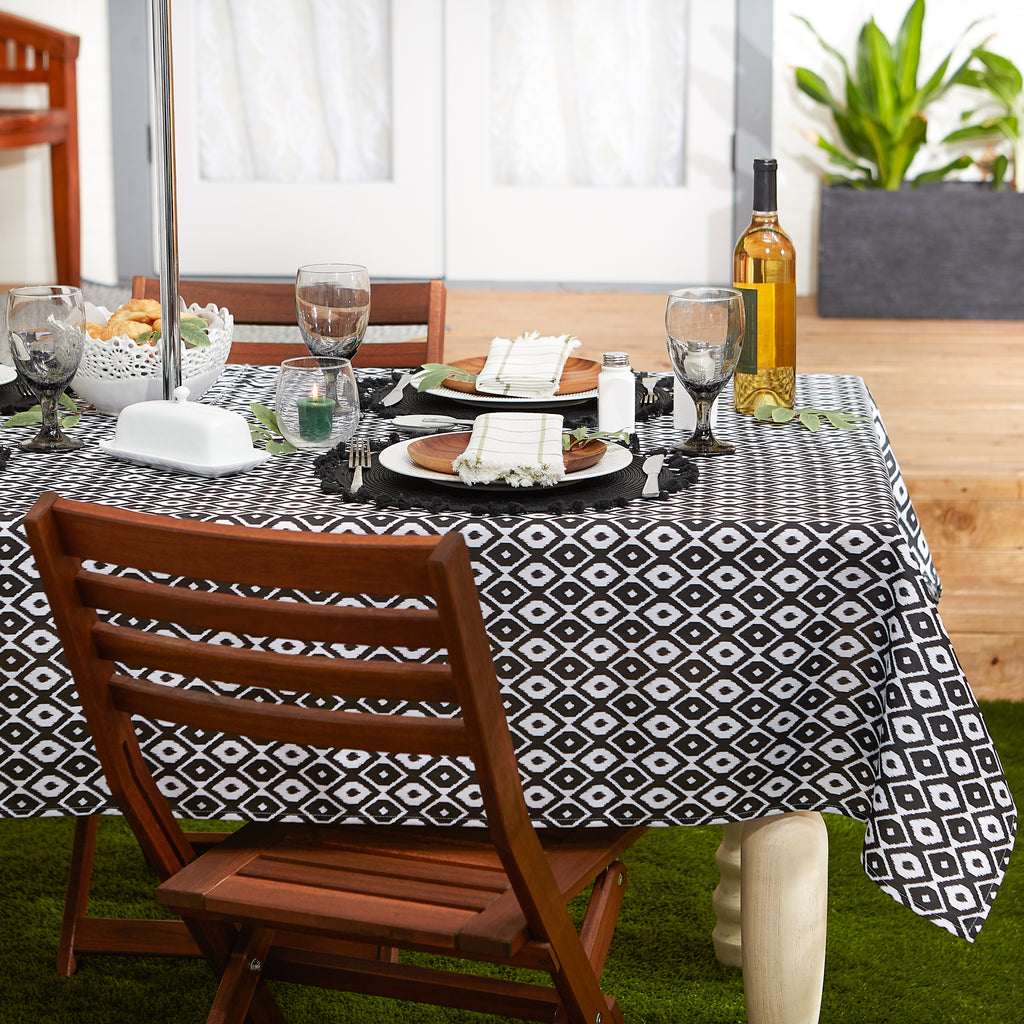 Black Ikat Outdoor Tablecloth With Zipper 60 Round