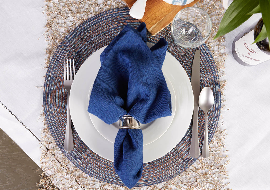DII Variegated Blue Round Polypropylene Woven Placemat Set of 6