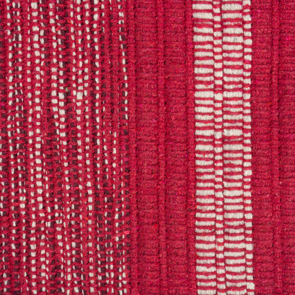 DII Varigated Red Recycled Yarn Rug